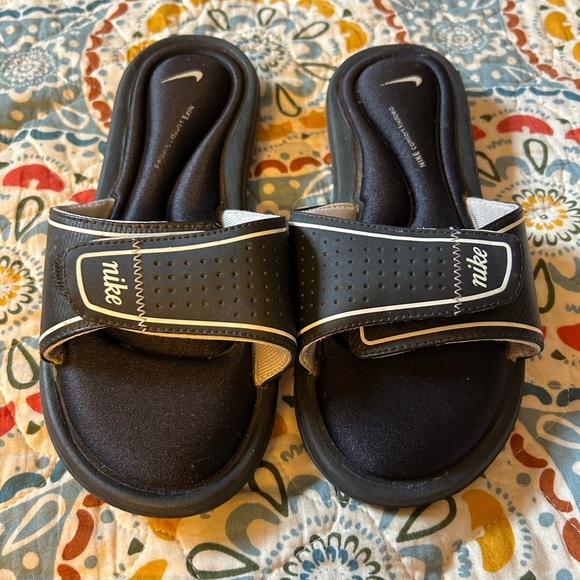 Nike Shoes - Nike Comfort Footbed Black Flip Flops Slide Sandals 360883-011 Size 7
